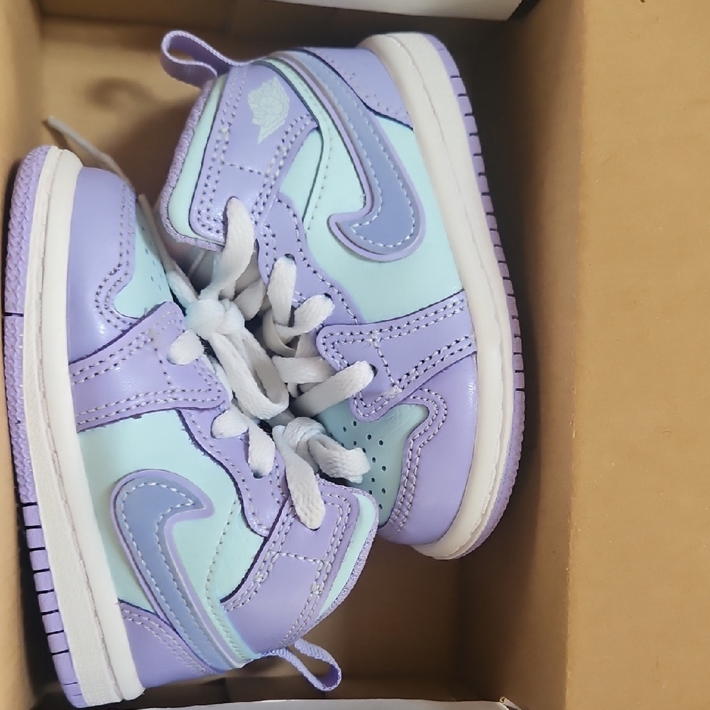 Nike Kids' Lavender and Aqua Sneakers
